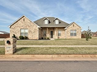 2701 Palio Run Dr, Yukon, OK 73099