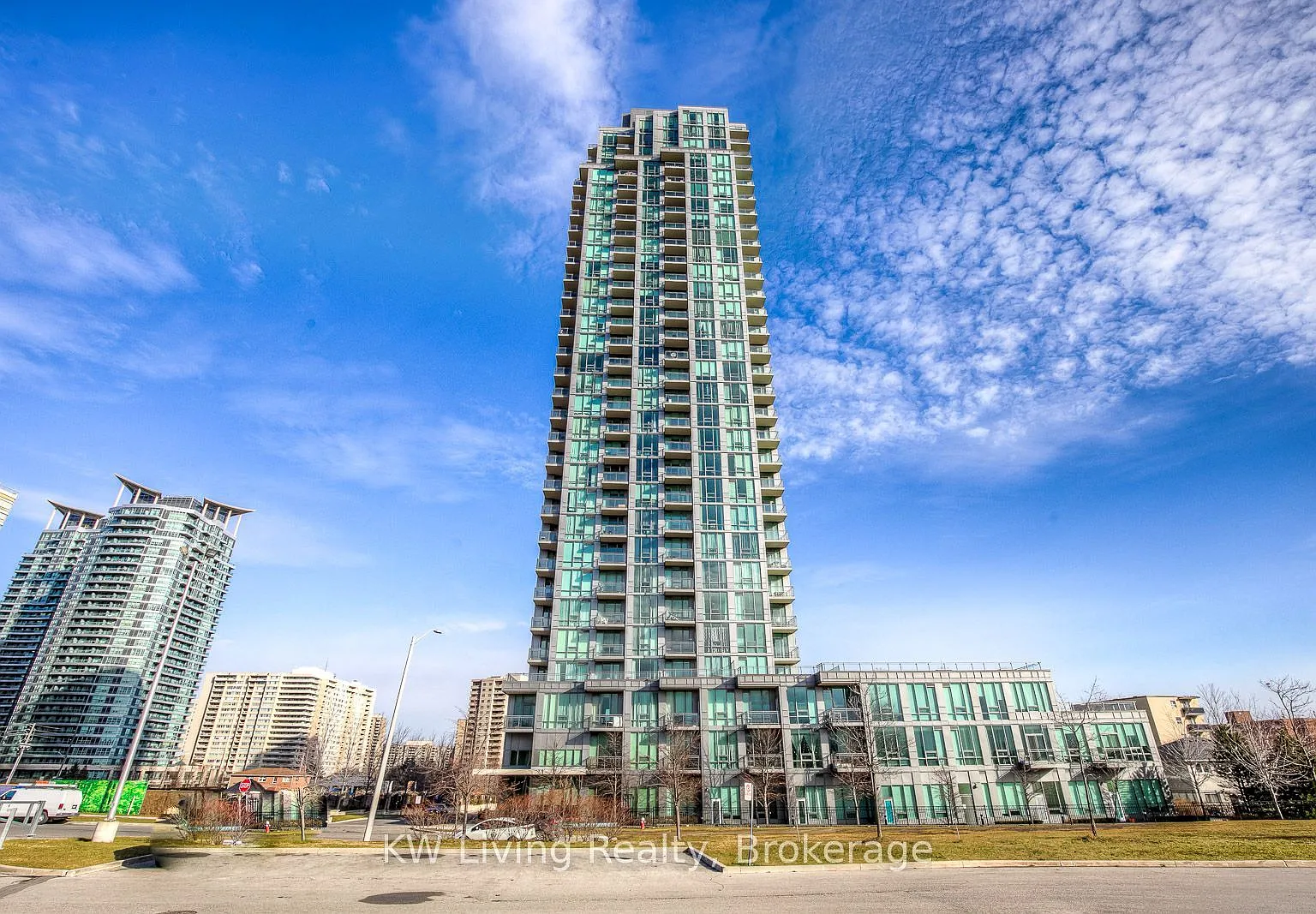 Elle Condo — Photo 1