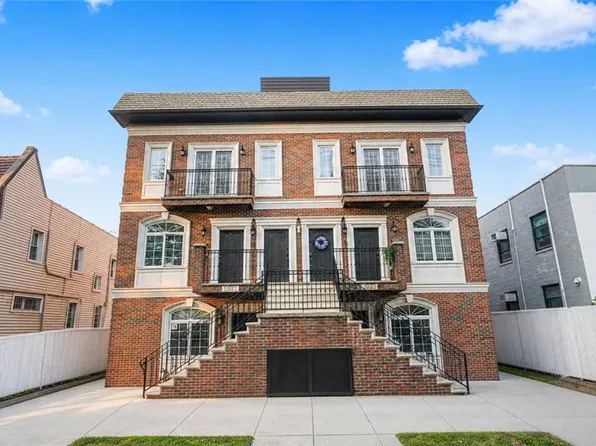 1023 72nd St #3A, Brooklyn, NY 11228