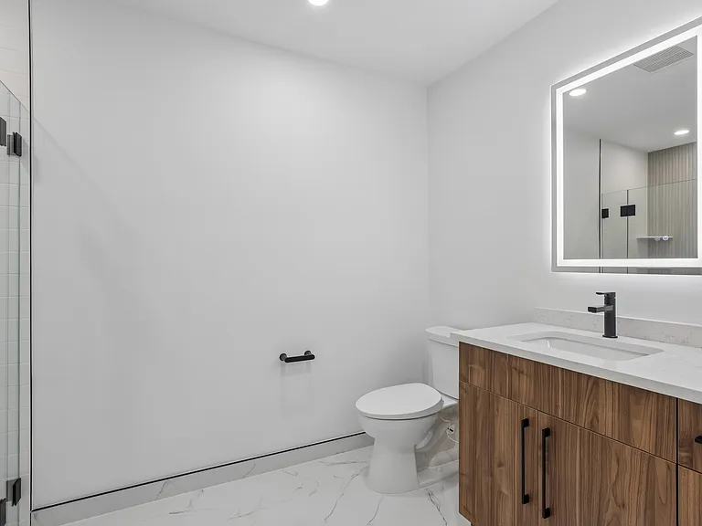 325 Manville Rd #102 — Photo 24