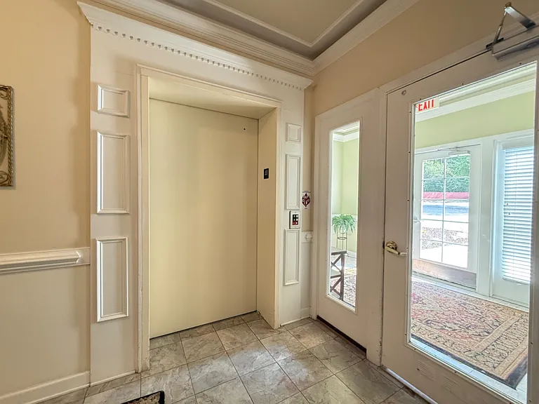233 Eyam Hall Ln — Photo 14