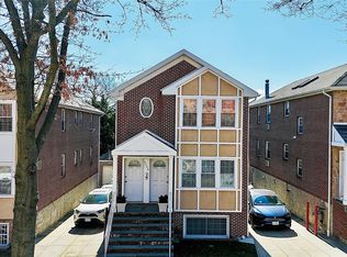 3086 Middletown Rd, Bronx, NY 10461