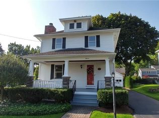 11 Maple St, Pittsford, NY 14534