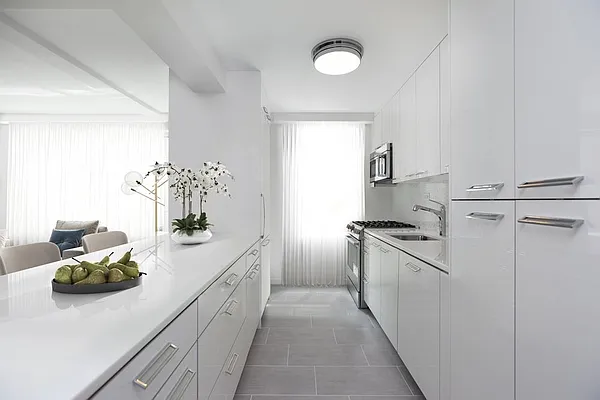 Rented by Central Park South Associates | media 15