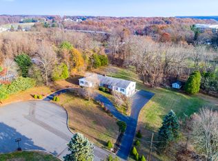 14 Cardinal Rd, Holmdel, NJ 07733