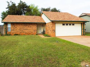 3422 Forestridge Dr, Enid, OK 73701