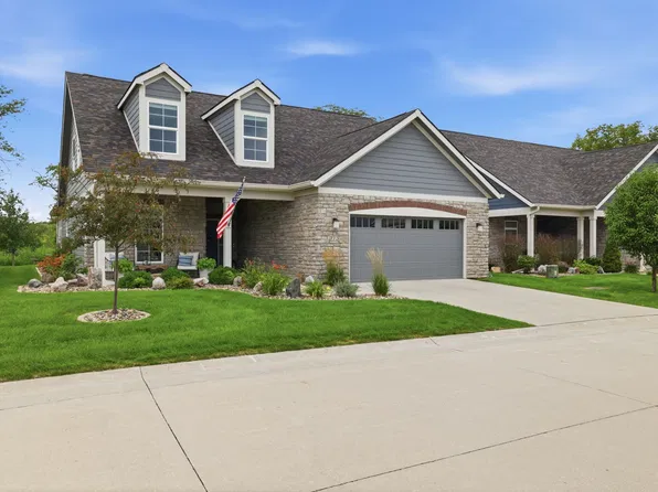 773 S 100th St, West Des Moines, IA 50266