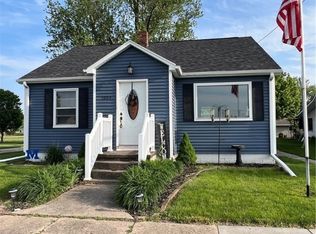 1004 2nd St, Sully, IA 50251