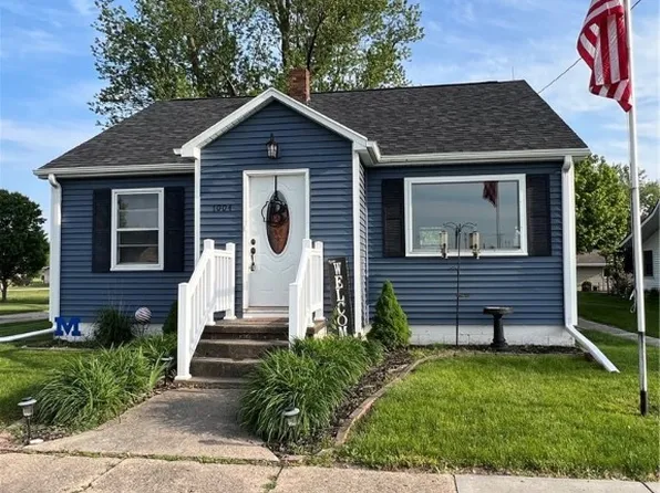 1004 2nd St, Sully, IA 50251