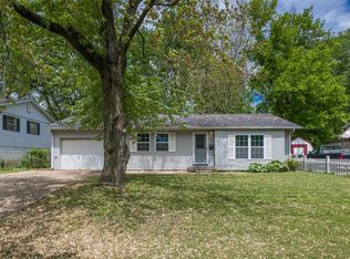 902 W Madison Dr, O'Fallon, IL 62269