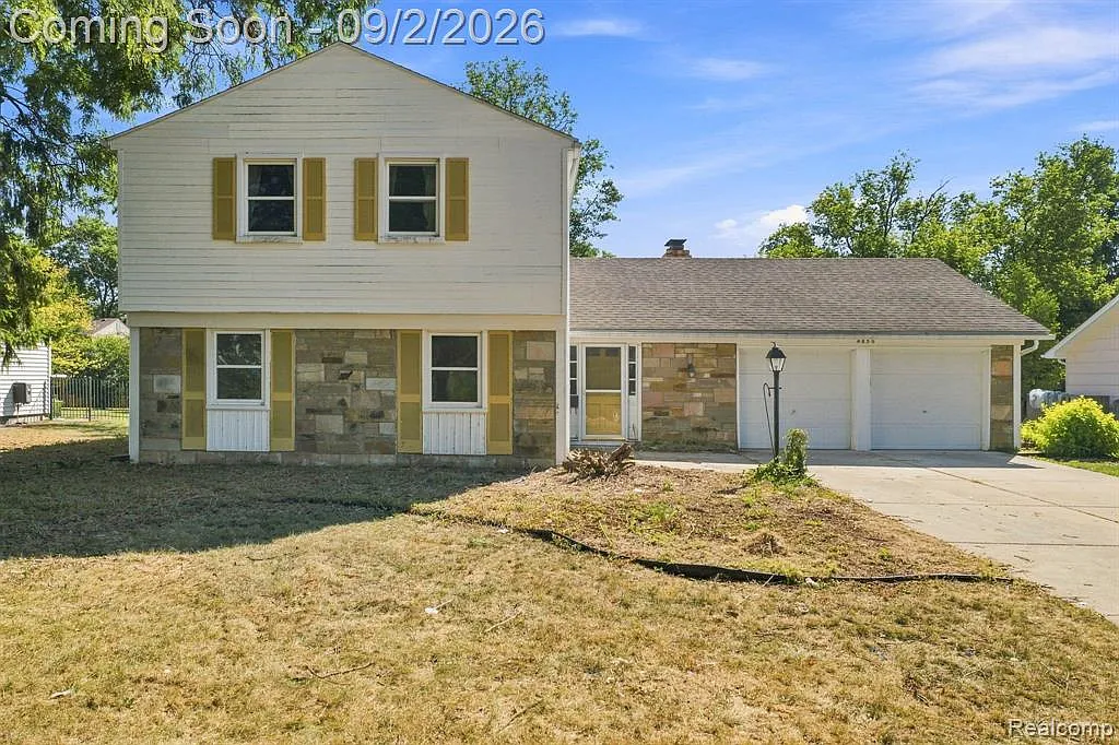 4 bed, 2.5 bath, 2161 sqft, $2,500 — Photo 1
