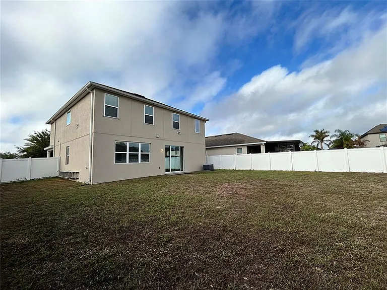 10638 Aldo Moro Dr — Photo 32