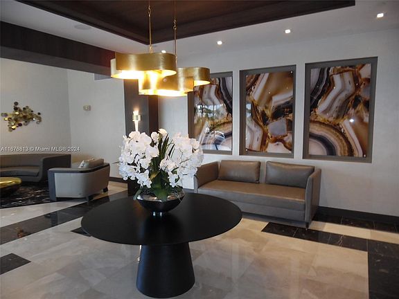 5th image of 20515 E Country Club Dr #Penthouse 43