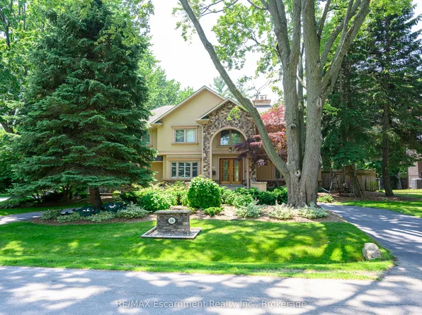 24 Birkbank Dr, Oakville, ON L6J 4Y9