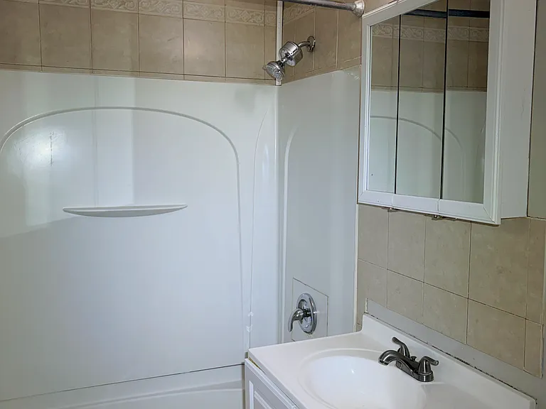 265 College Dr #265 — Photo 10