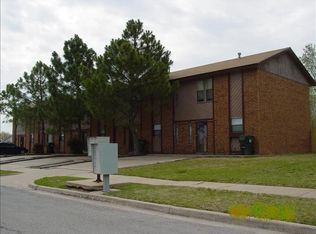 202 Falcon Ct, Norman, OK 73069