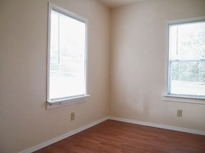 Bedroom - 702 S L St #1