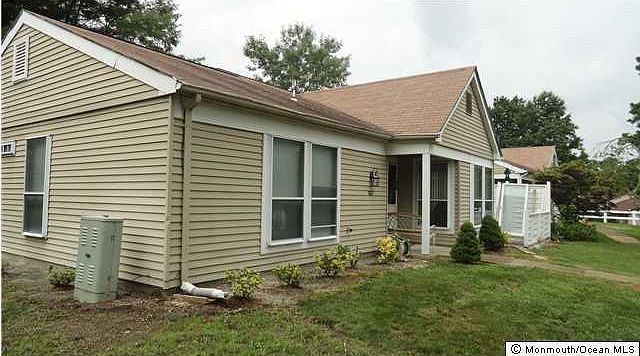 1st image of 802 Westminster Court #A