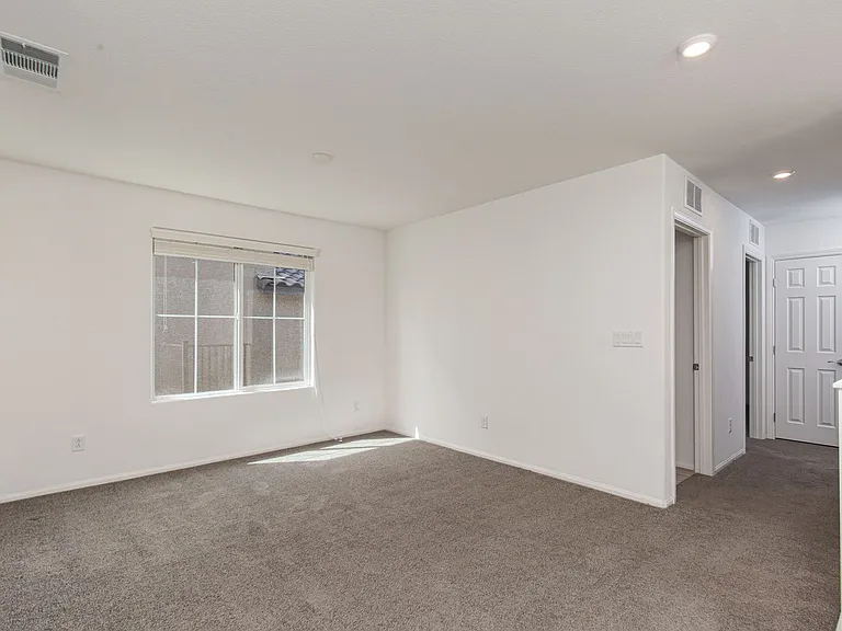 8045 Skye Foxx St — Photo 16