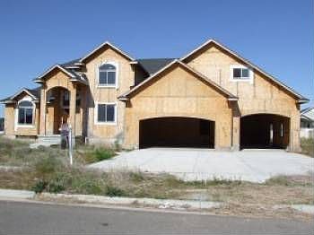 2nd image of 265 N Sierra Way