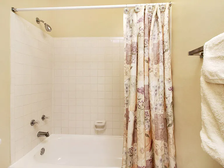 IMT BelaSera at Forest Hills — Photo 3