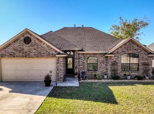 714 Ridgeway Blvd, Weatherford, TX 76086