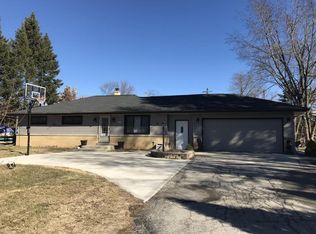 2662 S 124th St, West Allis, WI 53227