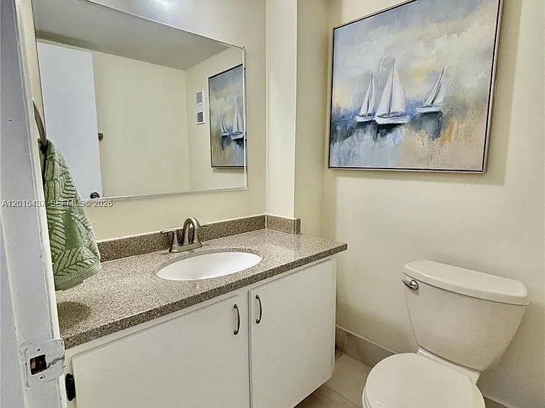 6801 Indian Creek Dr #402 — Photo 10