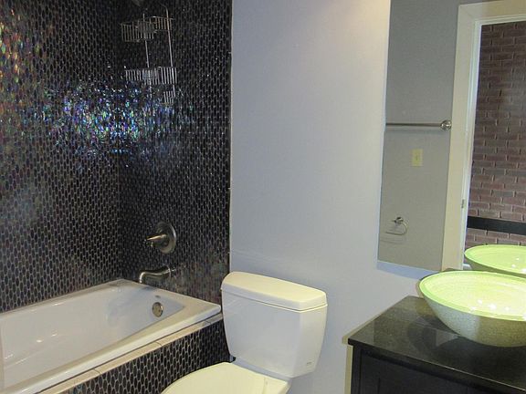 4th image of 515 W Main St APT 501
