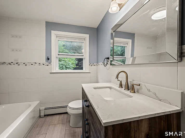 58 Jackson Ave — Photo 15