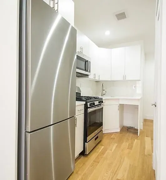 330 E 106th St #3 — Photo 1