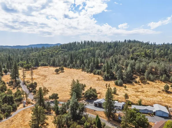 22880 Parkwood Dr, Groveland, CA 95321