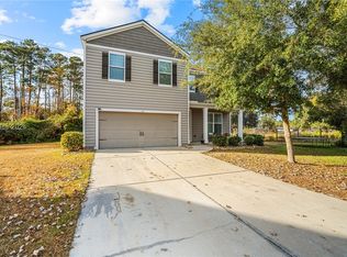 37 Kings Cross Ct, Beaufort, SC 29902