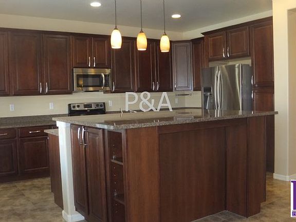 4th image of 18446 W Sunnyslope Ln