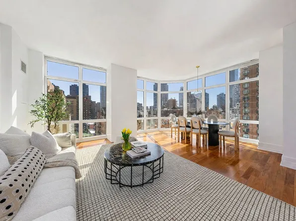 300 E 55th St APT 10D, New York, NY 10022
