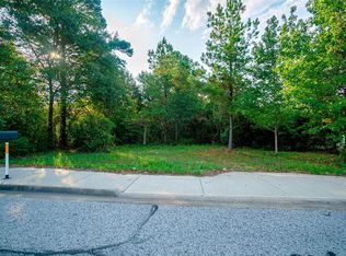 2747 Montgomery Rd, Huntsville, TX 77340