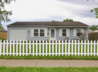 928 35th Ave, East Moline, IL 61244