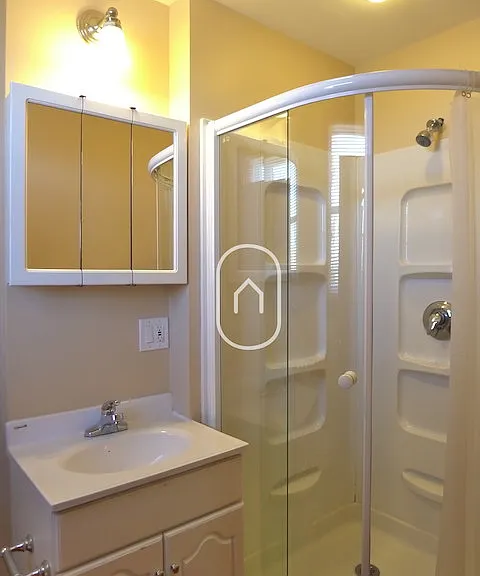 33 Fenwood Rd #2 — Photo 2
