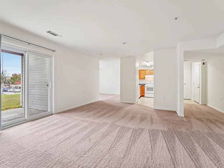 Country Meadows Apartments — Photo 72