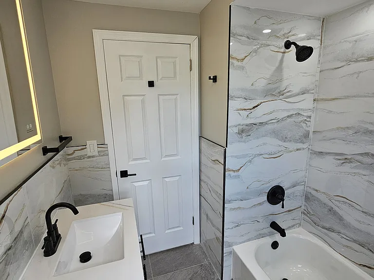 150 Illinois Ave #2 — Photo 6