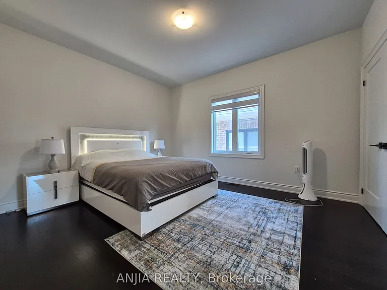 50 Meadow Vista Cres #UPPER — Photo 37