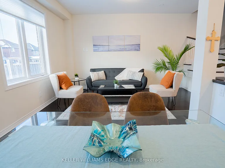 44 Medici Ln — Photo 6
