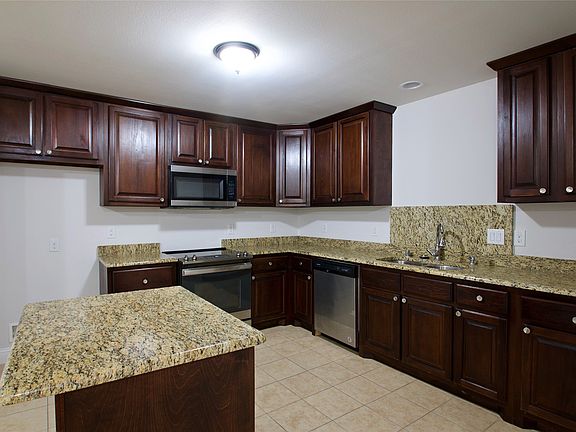 4th image of 4702 Mariner Dr