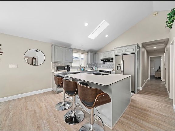 2nd image of 54 Pomona Ave #1