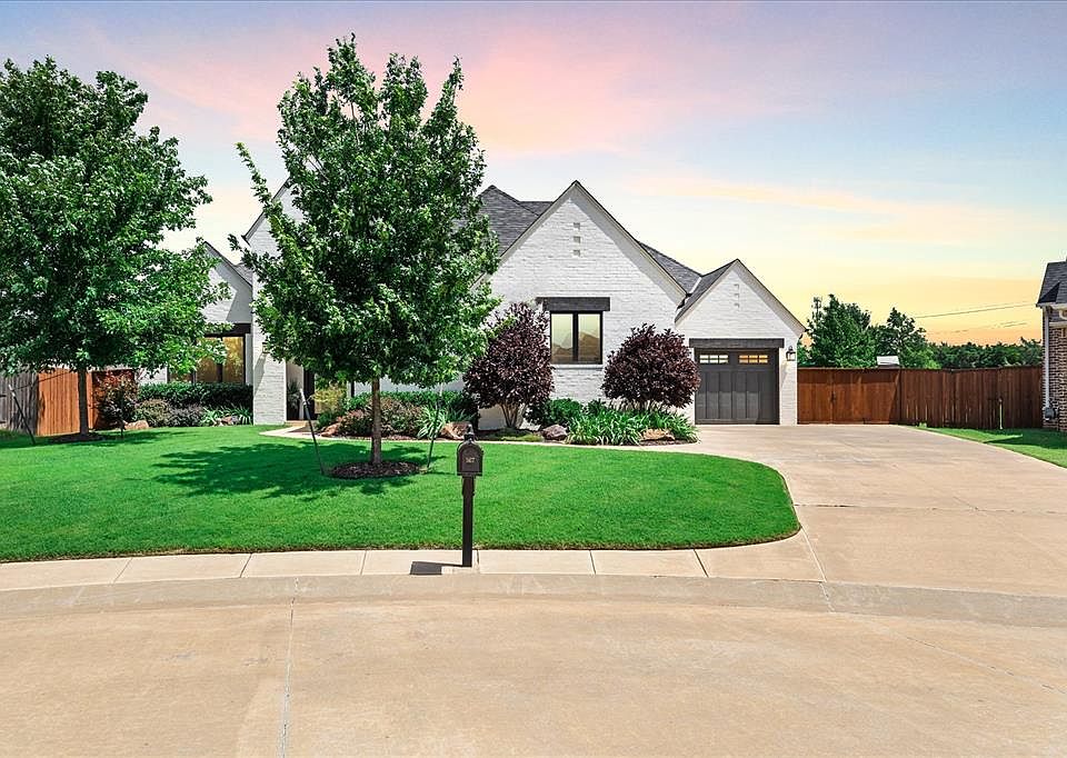 1st image of 1417 Regency Bridge Cir