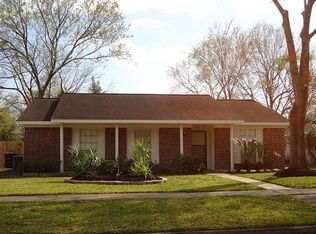 838 Beachcomber Ln, Houston, TX 77062