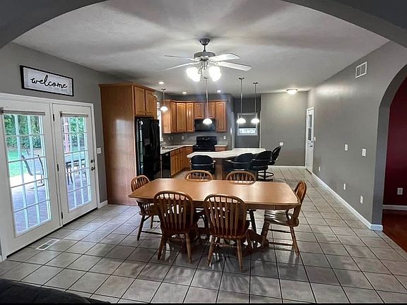 5th image of 1050 Wolf Creek Ct