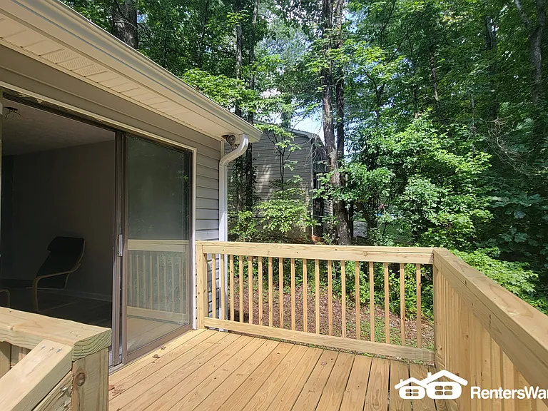 1909 Suwanee Valley Rd — Photo 19