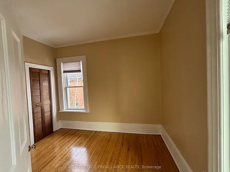 36 Sussex St N — Photo 24