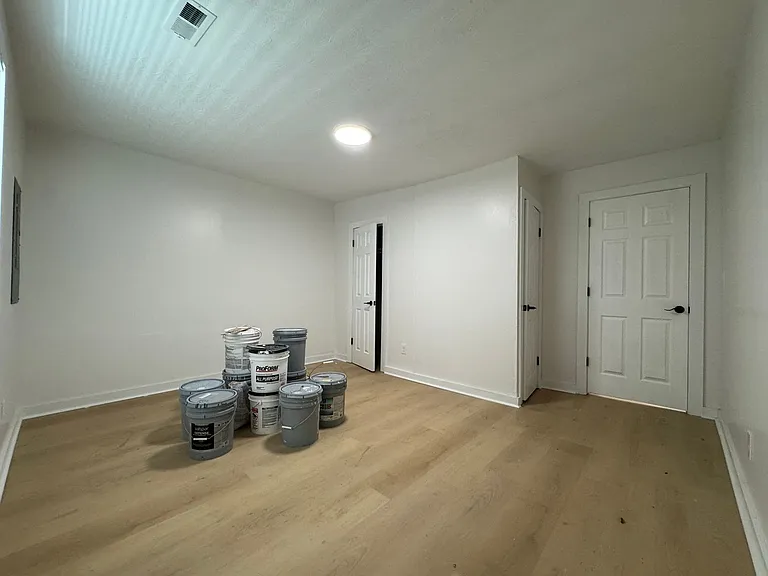 525 Smith St #Z4 — Photo 6